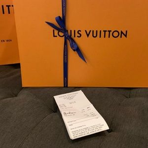 LV NeoNoe monogram and Poppy purse.